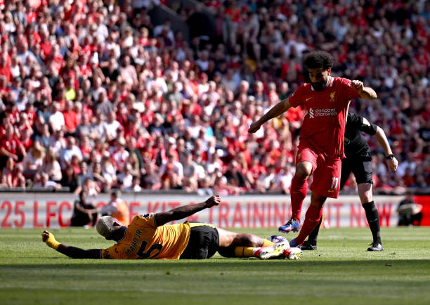 武磊左脚抽 武磊左脚抽